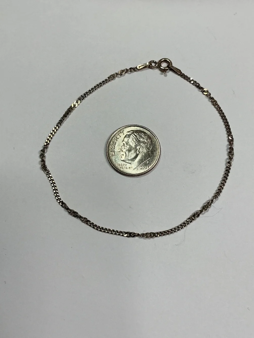 YGI Sterling Silver Petite Curb Chain Bracelet. 7.5 inches long